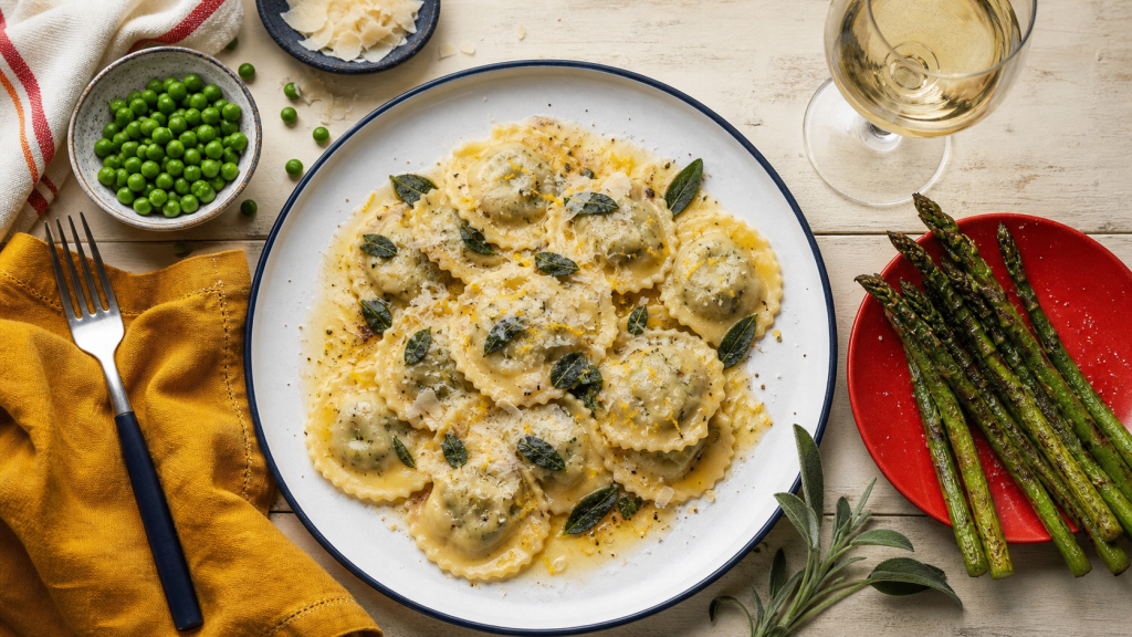 Accompagnement ravioli : raviolis ricotta-épinards, beurre noisette et parmesan